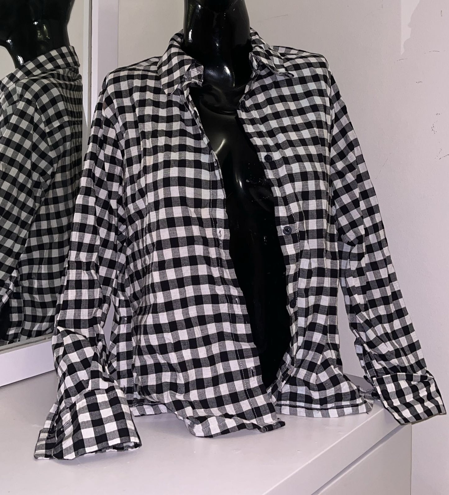 Black/white check button down