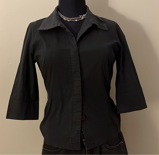 Fitted Black button down