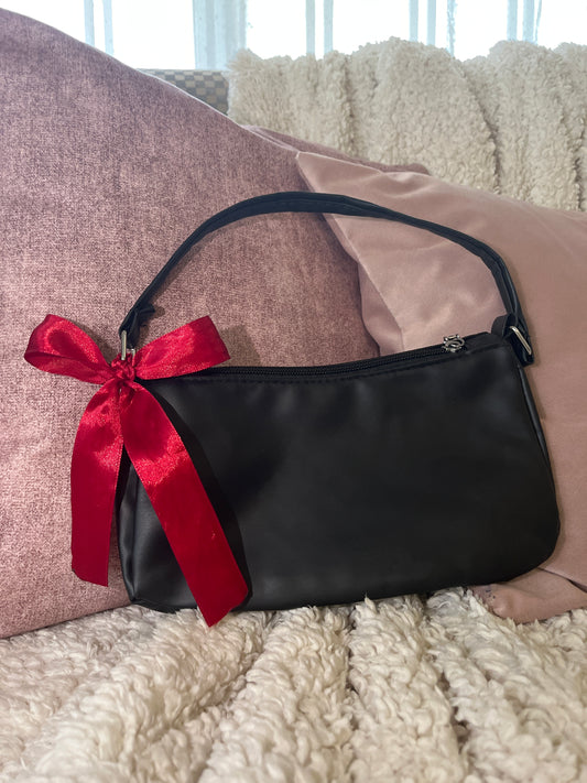 Basic black pu leather bag with bow