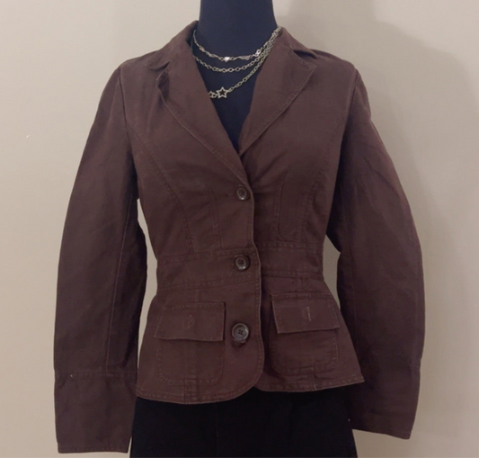 fitted brown jacket